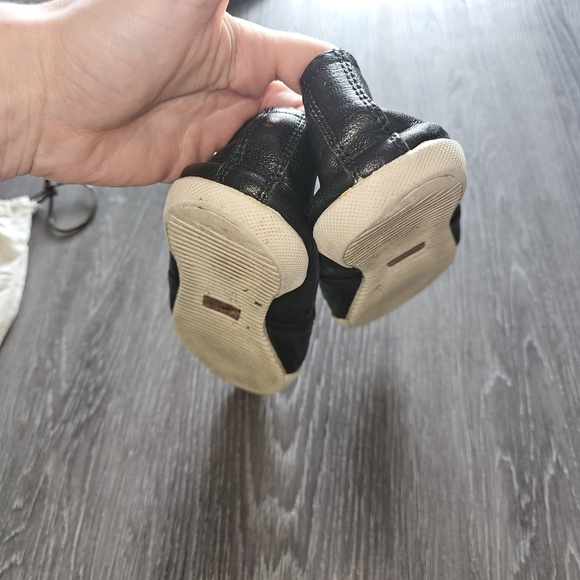 Frye Black Shoes - Picture 3 of 11